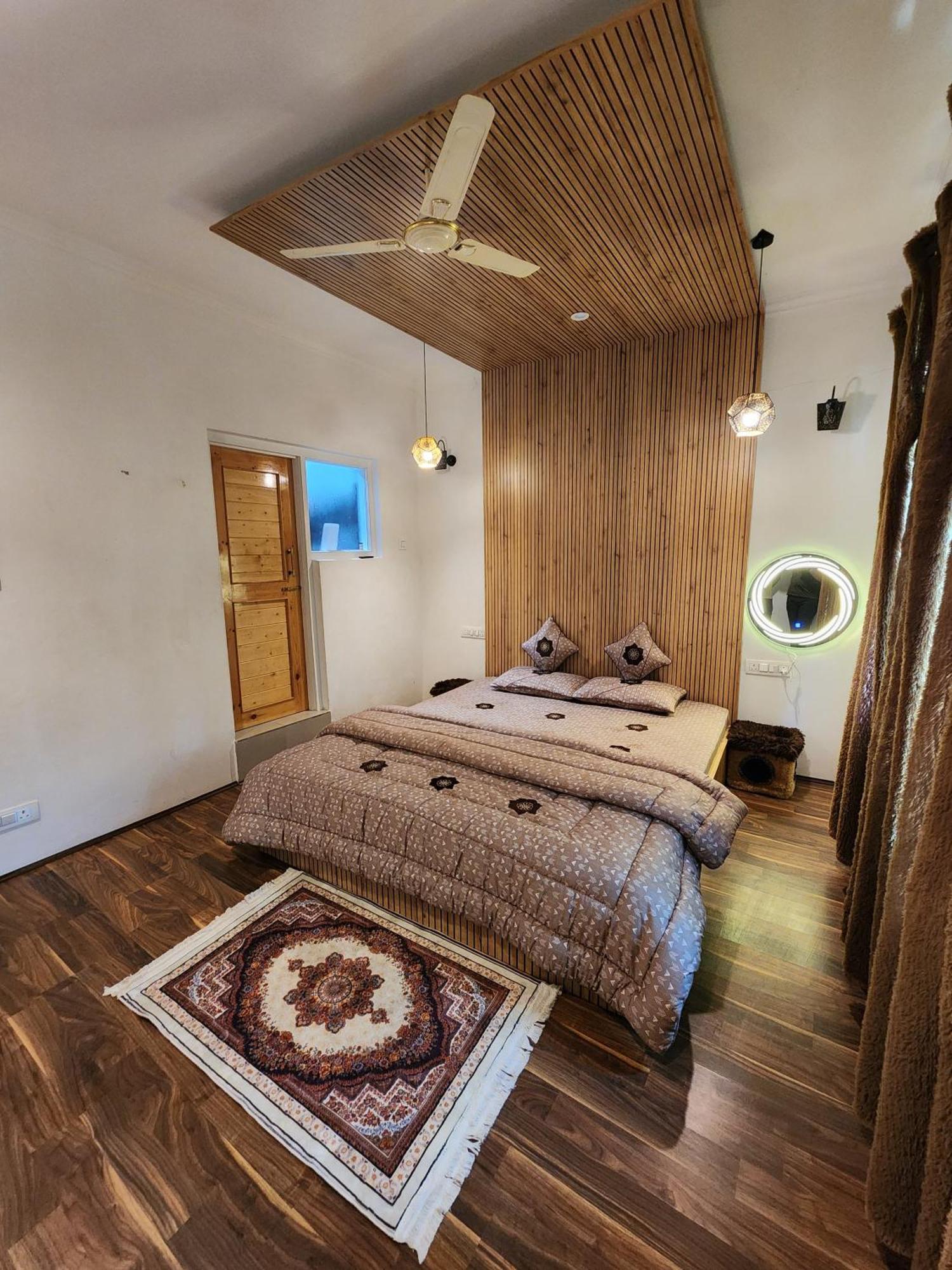 Serenity Inn Home Stay Srīnagar Exterior foto